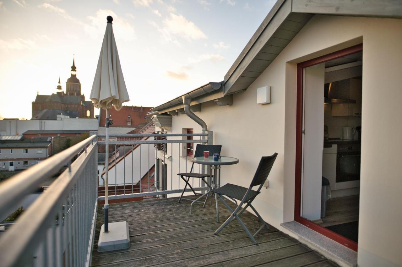 Haus Steuerrad Apartment Stralsund Luaran gambar