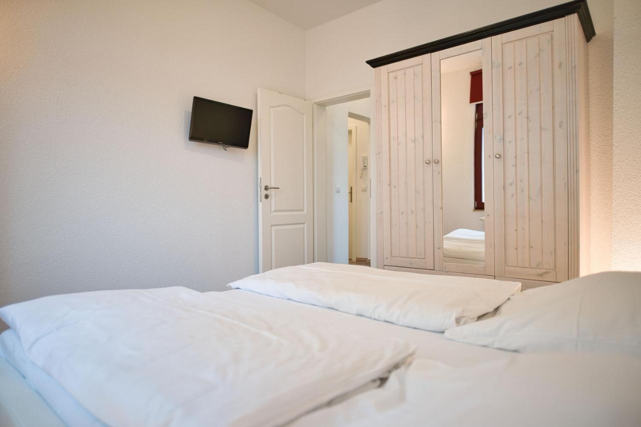 Haus Steuerrad Apartment Stralsund Luaran gambar